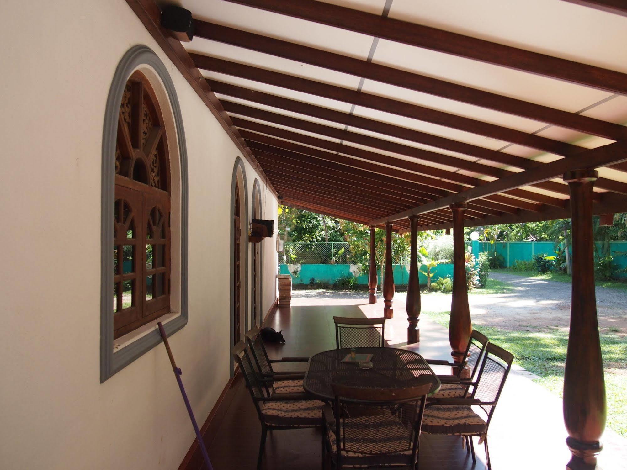 Manik Villa Бентота Екстериор снимка